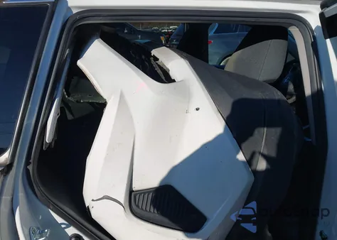 2021 Toyota Rav4 Le z USA, uszkodzony, nr VIN 2T3K1RFV6MW125731